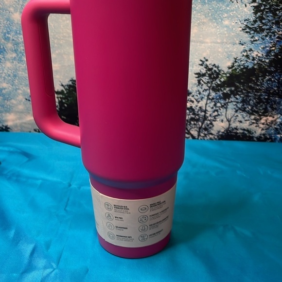 STANLEY PINK 30oz Quencher NWT Brilliant Pink All Day Hydration - Picture 4 of 11